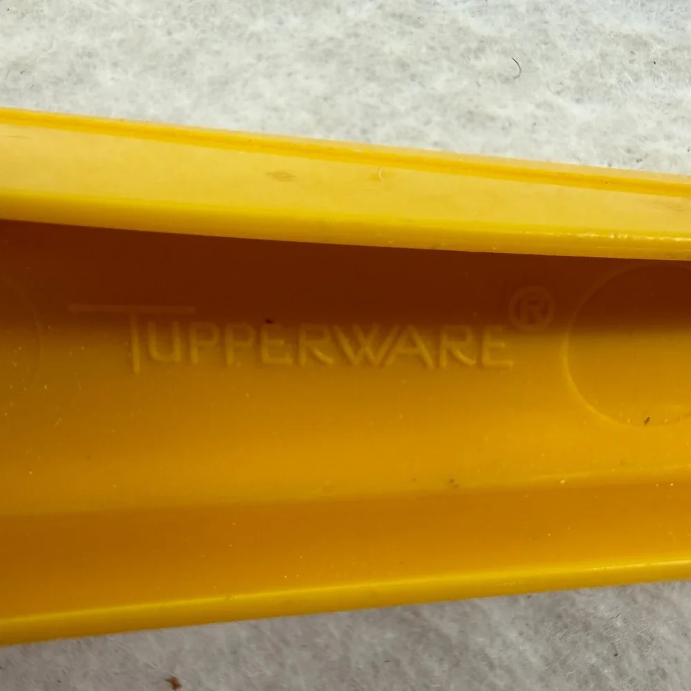 Vintage Tupperware Yellow Handheld Colander Strainer with Handle and Spouts 10in